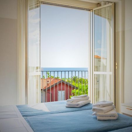 Hotel Selene - Vista Mare Riccione Exterior photo
