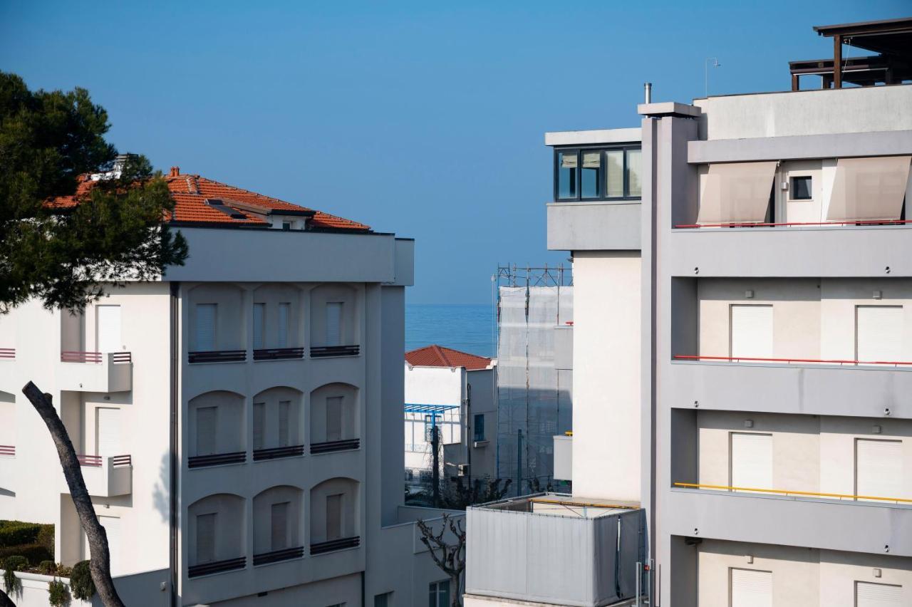 Hotel Selene - Vista Mare Riccione Exterior photo