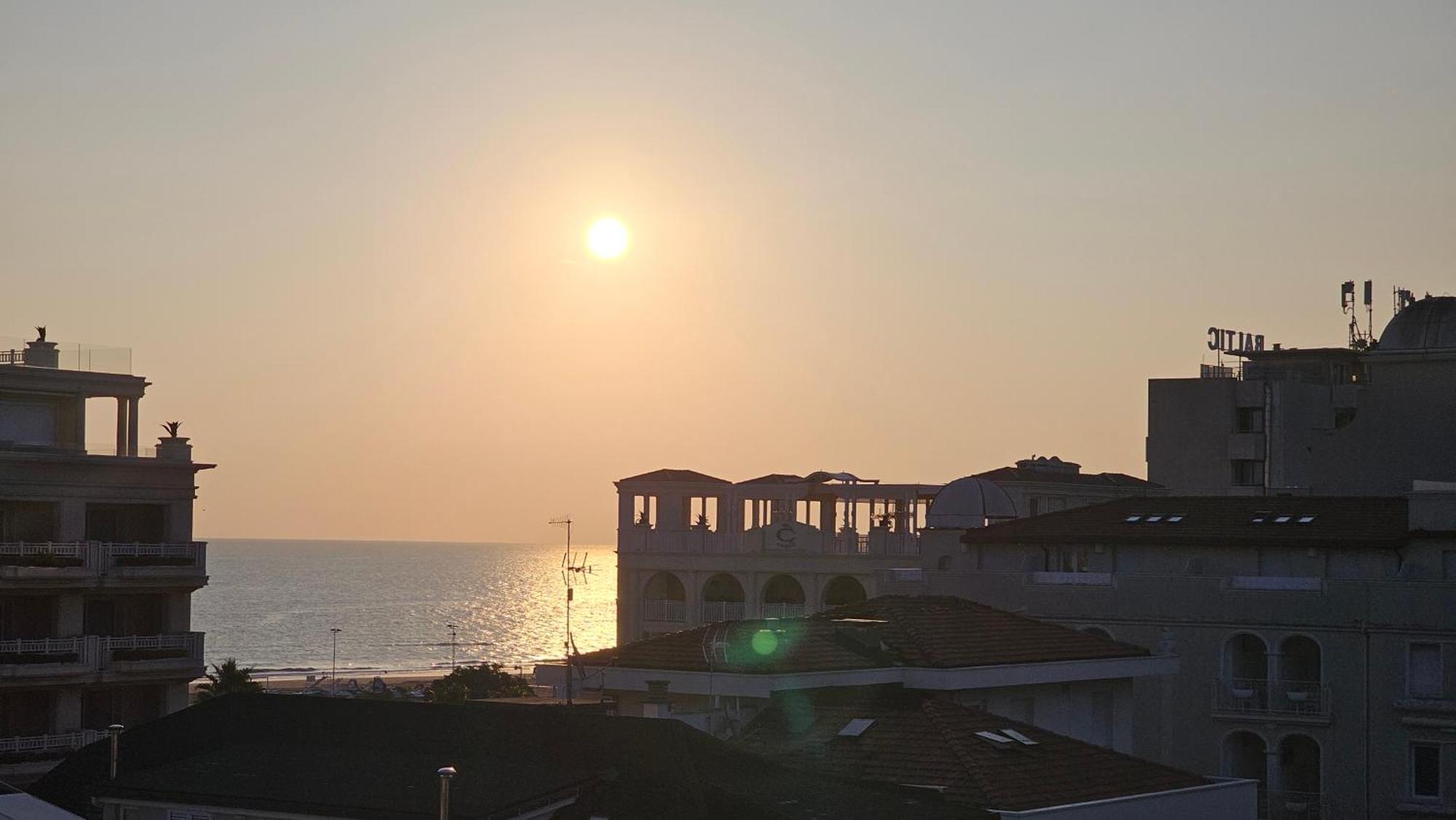 Hotel Selene - Vista Mare Riccione Exterior photo