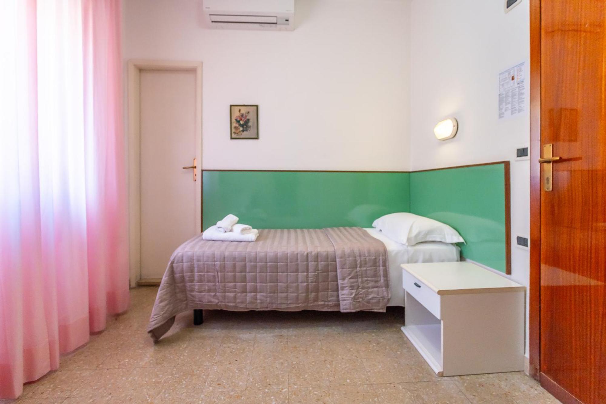 Hotel Selene - Vista Mare Riccione Room photo